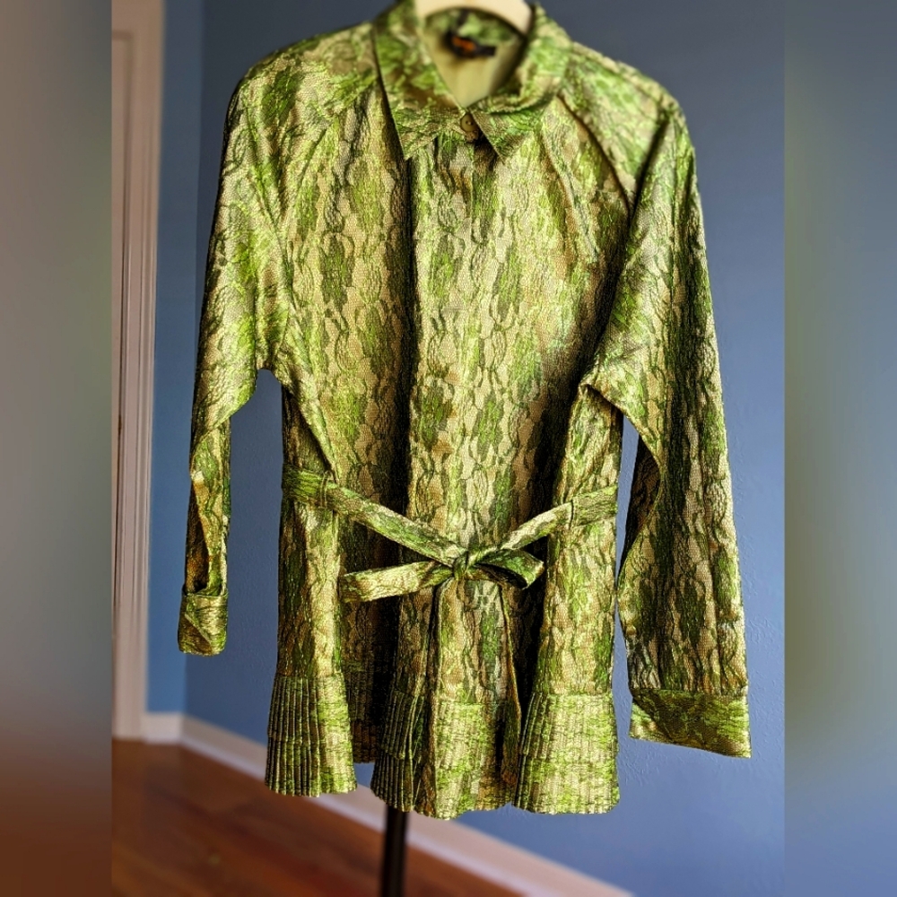 Jerry T Green Festive Lace Blouse
